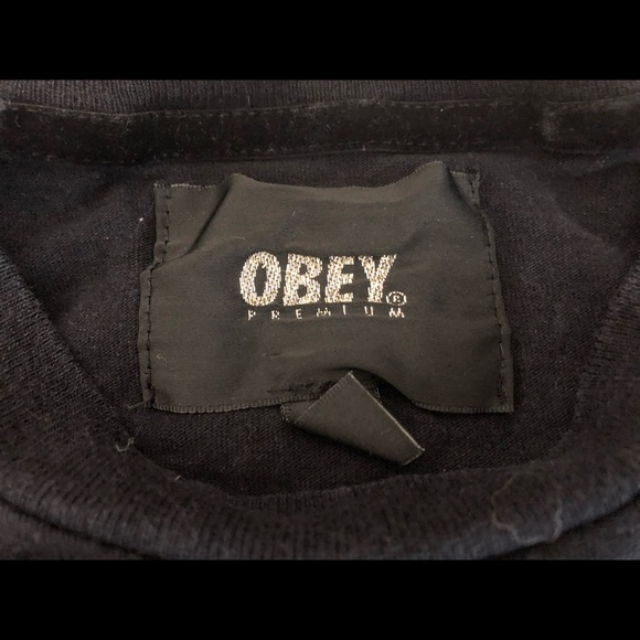 2 Obey Public Enemy shirts - Picture 3 of 5